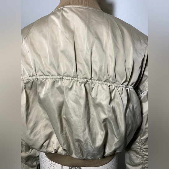 ✨Zara | Cropped Satin Bomber Jacket | Size M - Picture 3 of 11